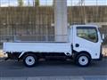 2015 Mitsubishi Fuso Canter Guts