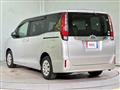 2015 Toyota Noah