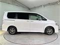 2011 Toyota Voxy