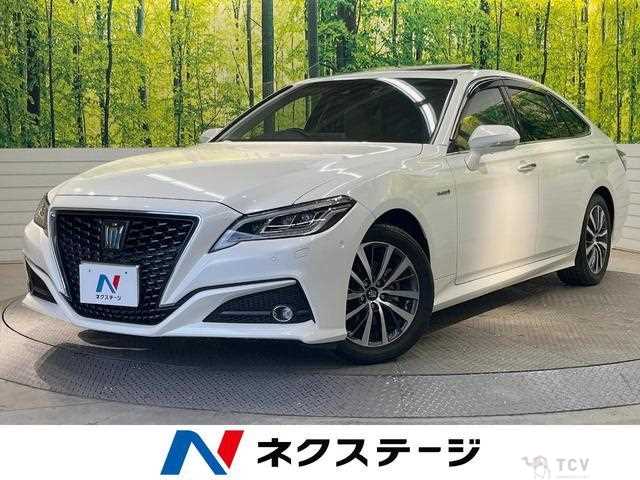 2019 Toyota Crown Hybrid