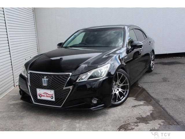 2013 Toyota Crown Hybrid