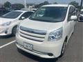 2010 Toyota Noah