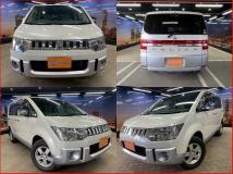 2014 Mitsubishi Delica D5