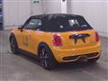 2017 BMW MINI