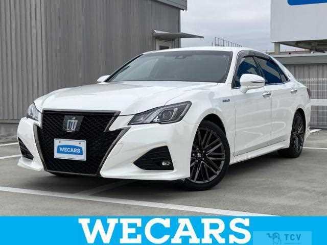 2017 Toyota Crown Hybrid