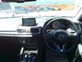 2016 Mazda Axela
