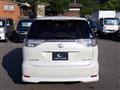 2013 Toyota Estima