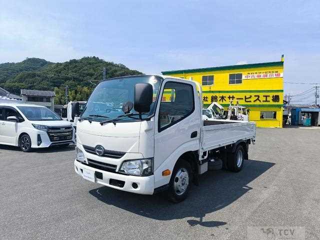 2017 Hino Dutro