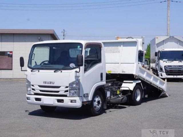 2015 Isuzu Elf Truck
