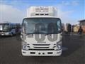 2021 Isuzu Elf Truck
