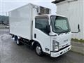 2017 Isuzu Elf Truck