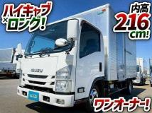 2020 Isuzu Elf Truck