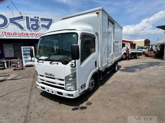 2012 Isuzu Elf Truck