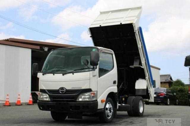 2012 Hino Dutro