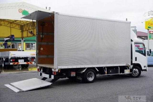 2023 Isuzu Elf Truck
