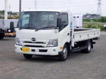 2022 Hino Dutro
