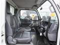 2020 Isuzu Elf Truck