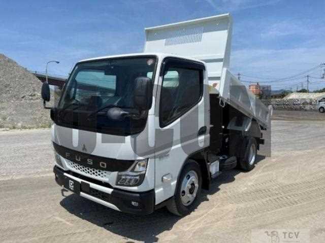 2025 Mitsubishi Fuso Canter