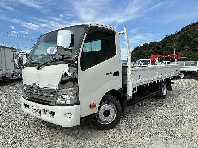 2013 Hino Dutro