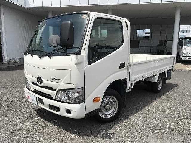 2022 Toyota Dyna Truck