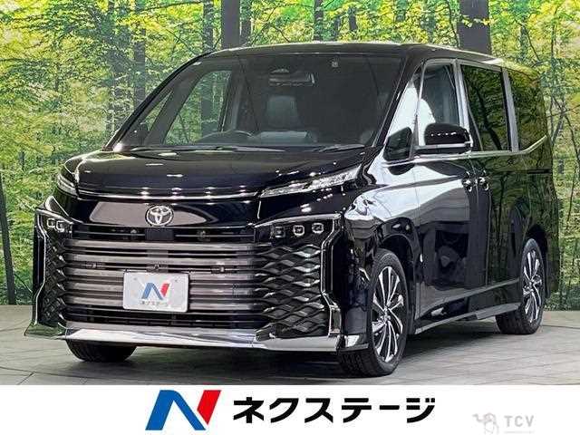 2022 Toyota Voxy