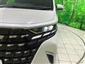 2025 Toyota Alphard Hybrid