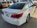 2016 Toyota Crown Hybrid