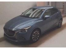 2016 Mazda Demio