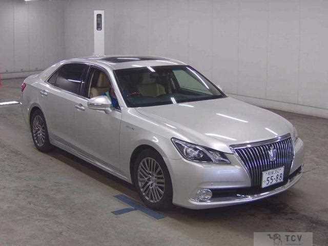 2013 Toyota Crown Majesta