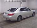 2013 Toyota Crown Majesta