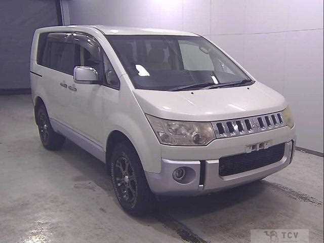 2013 Mitsubishi Delica D5