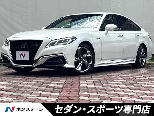 2020 Toyota Crown Hybrid