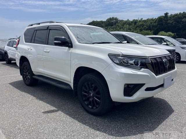 2022 Toyota Land Cruiser Prado