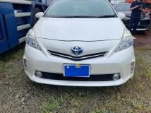 2013 Toyota PRIUS α