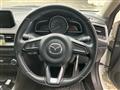 2017 Mazda Axela