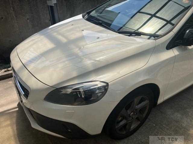 2013 Volvo V40