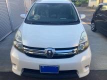 2012 Toyota Isis