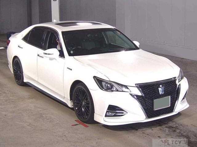 2016 Toyota Crown Hybrid
