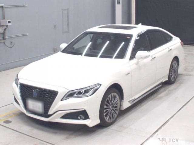2020 Toyota Crown Hybrid
