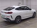2022 BMW X6