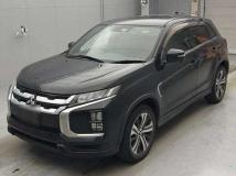 2020 Mitsubishi RVR