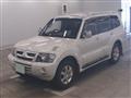 2005 Mitsubishi Pajero