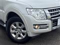 2016 Mitsubishi Pajero