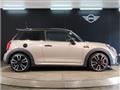 2022 BMW MINI