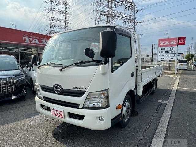 2012 Hino Dutro