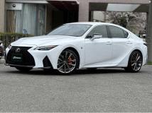 2021 Lexus IS