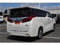 2018 Toyota Alphard Hybrid