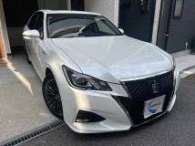2017 Toyota Crown Hybrid