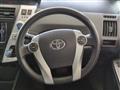 2013 Toyota PRIUS α