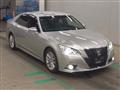 2014 Toyota Crown Hybrid